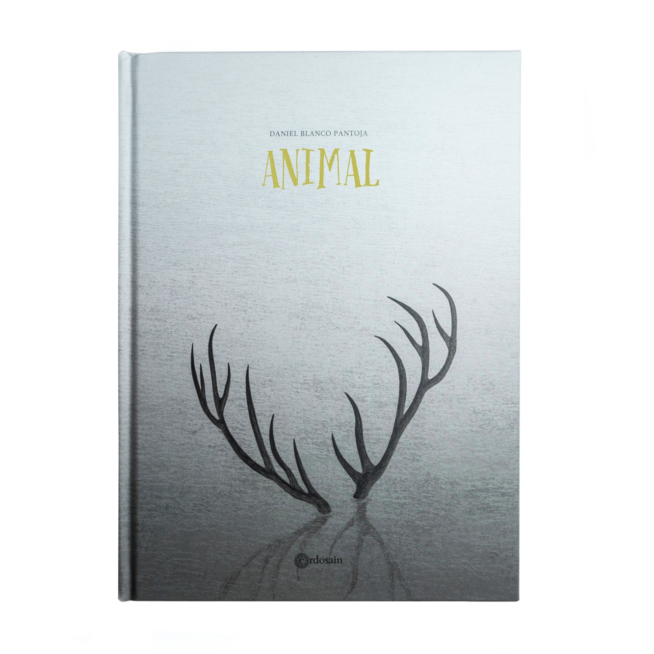 Un libro-álbum de Blanco Pantoja Animal es una biografía anónima de la historia de la vida. Es una letanía sobre las desdichas y alegrías que nos suceden, y que no podemos conmensurar porque trascienden nuestra individualidad.